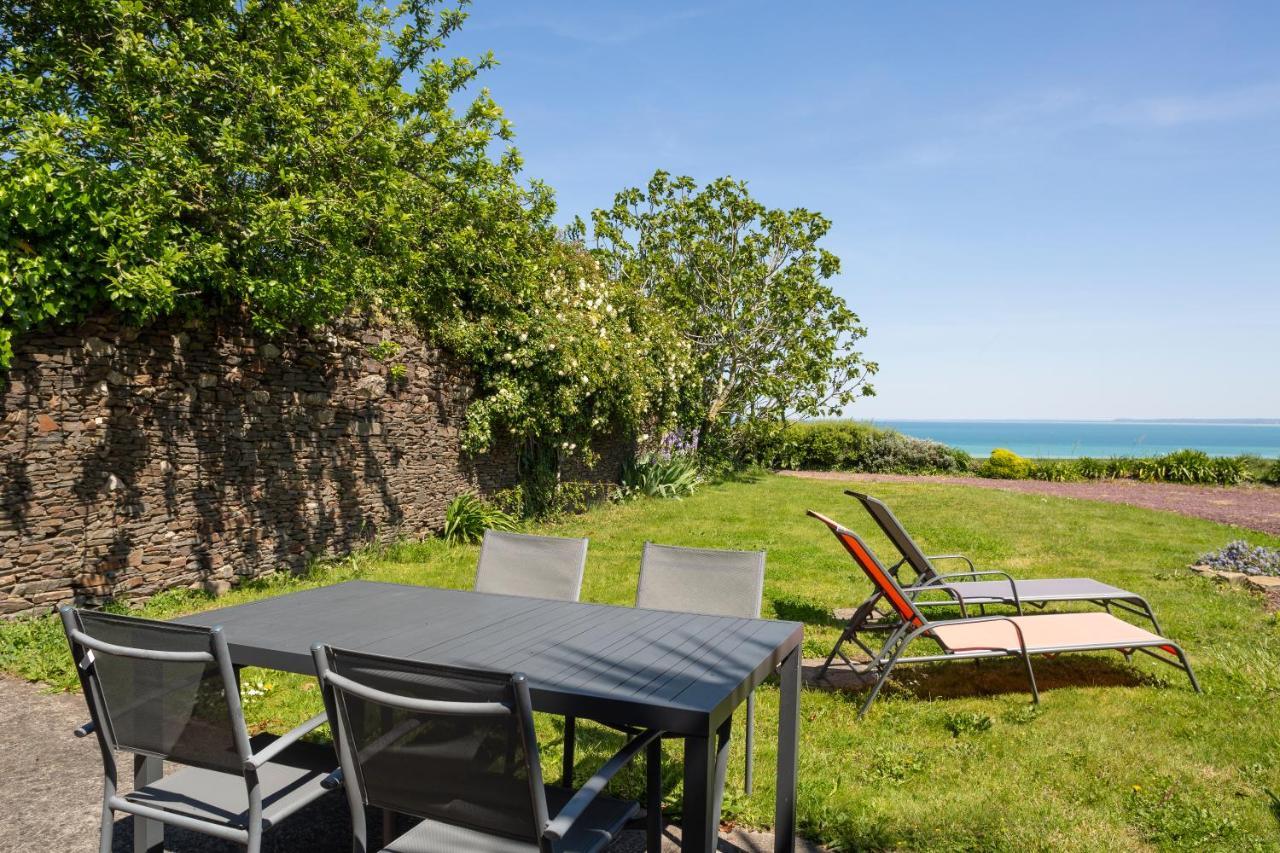 La Metairie-Du-Vauhariot - Vue Mer Et Mont Saint Michel - Piscine Chauffee - Acces Gr34 Cancale Eksteriør billede